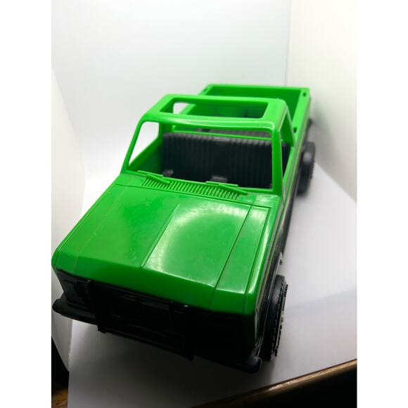RARE Gay Toys Brand Green 4x4 Trailblazer Vintage toy truck - Picture 4 of 9